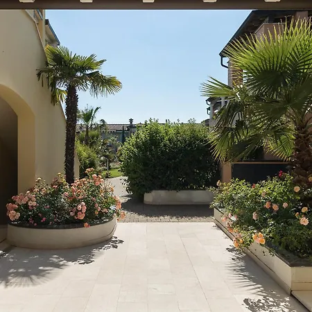 Charme Relax E Terrazza A Vista Lägenhet