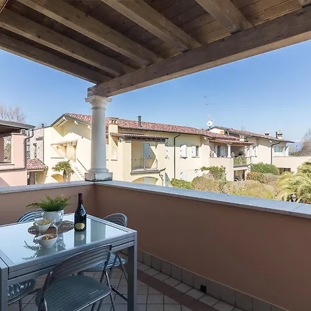 Charme Relax E Terrazza A Vista Apartment *